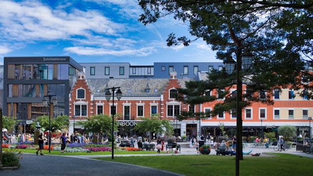 Kristiansand — Kontor