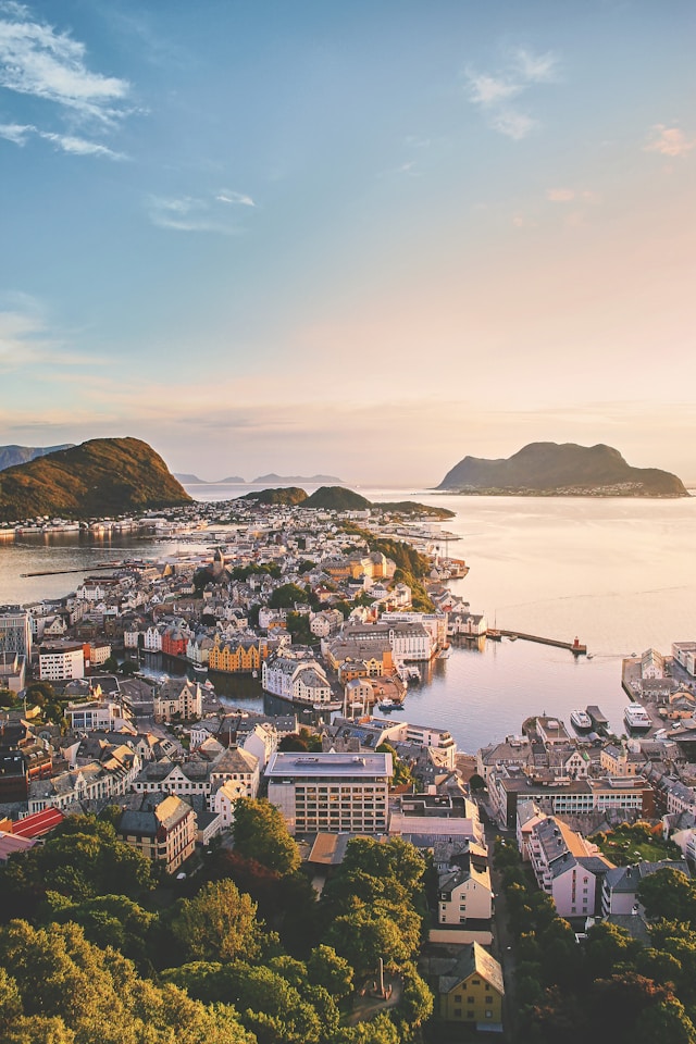 Hele Norge — På oppdrag